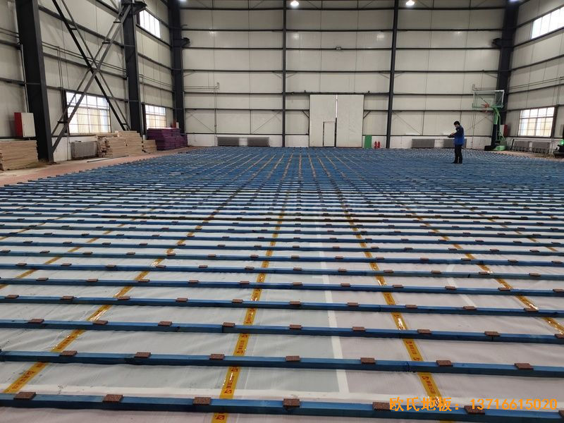 山东临沂市监狱体育木地板施工案例