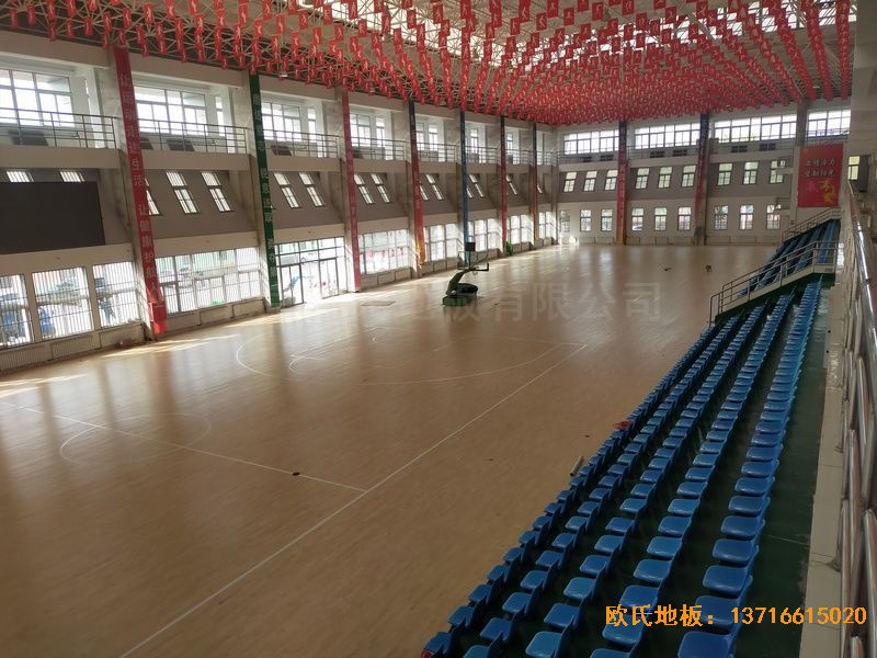 鄂尔多斯准格尔旗世纪中学体育地板施工案例