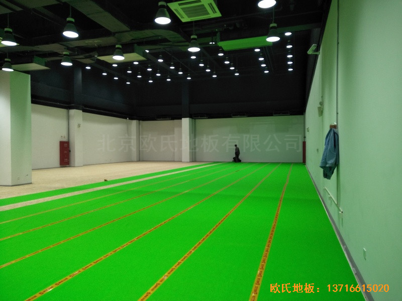 上海铺东宁桥路669号体育馆体育木地板安装案例3