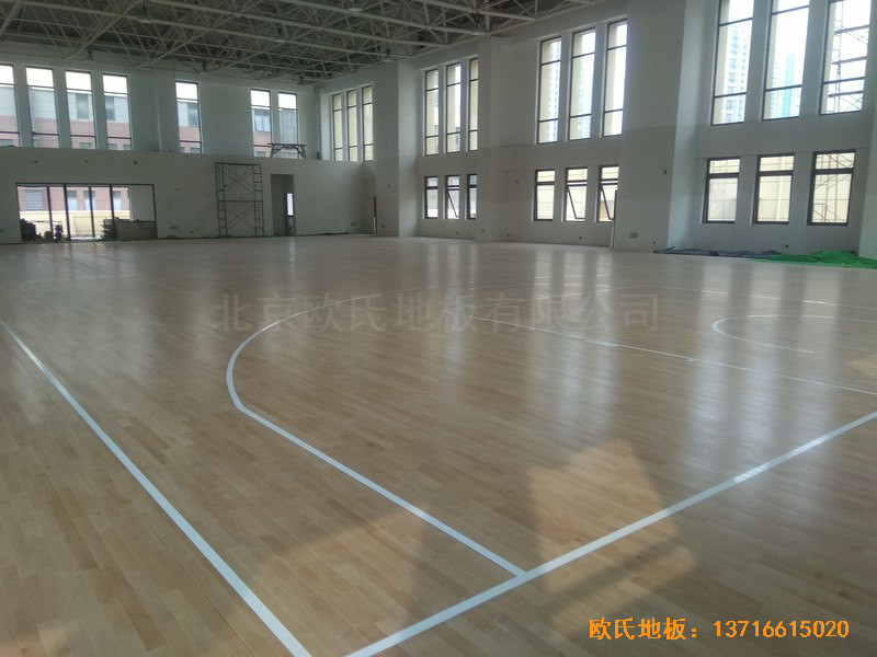 山东济南唐冶城篮球馆运动木地板施工案例5