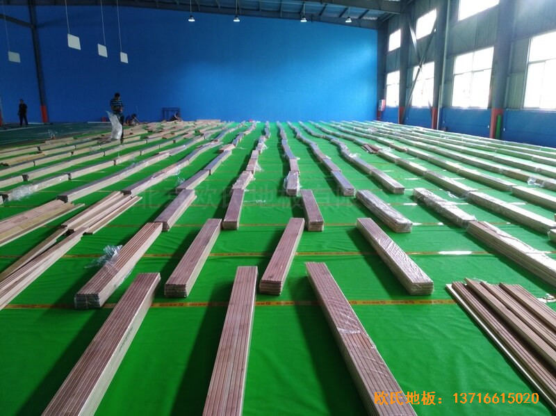 江苏江阴市榜样体育俱乐部体育地板铺设案例4