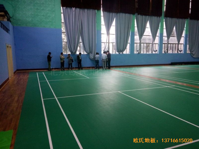 江苏科技大学羽毛球馆体育木地板铺装案例2