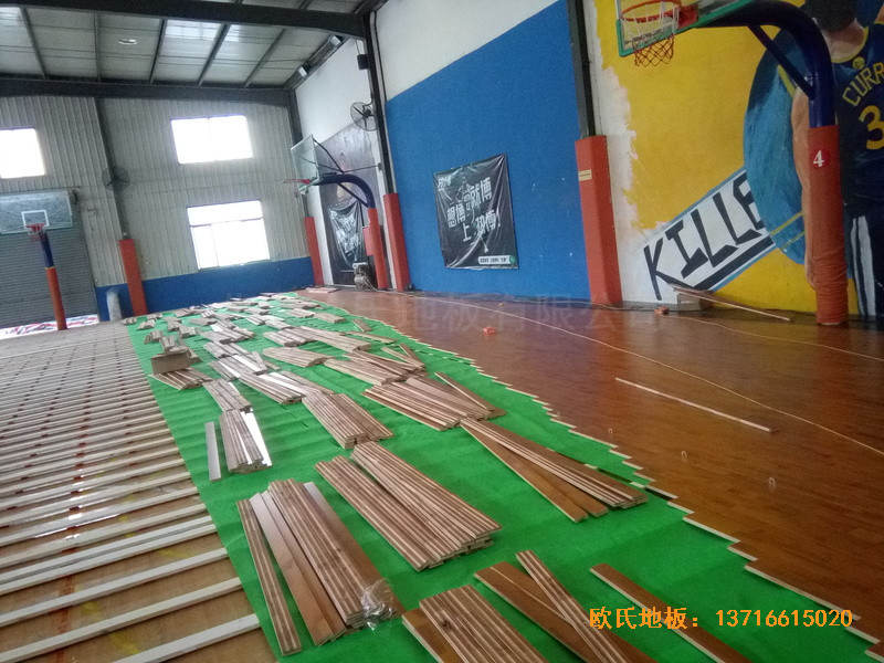 上海闵行kBT蓝球训练馆体育木地板铺装案例2