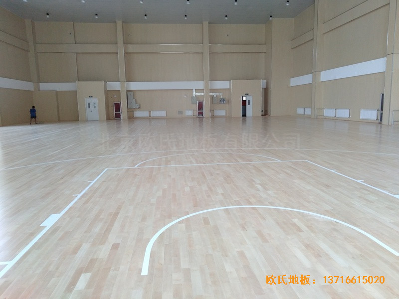 山东济南雪山小学篮球馆体育地板施工案例2