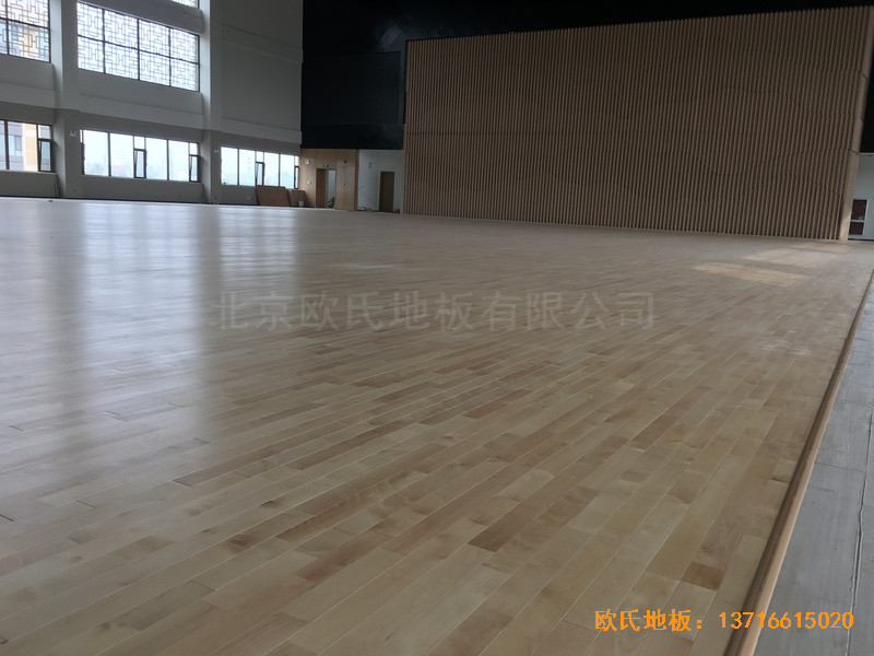 山西交城新天源药业体育馆体育木地板施工案例4