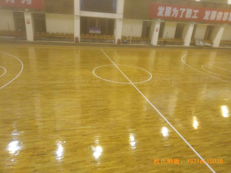 山西璐安集团篮球馆体育地板施工案例1