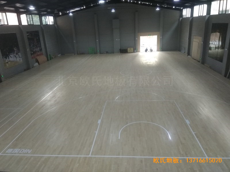 山西长治双创梦工厂篮球体育木地板施工案例5