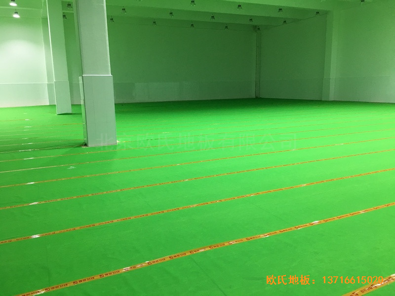 广州金地香山湖篮球馆体育木地板安装案例3