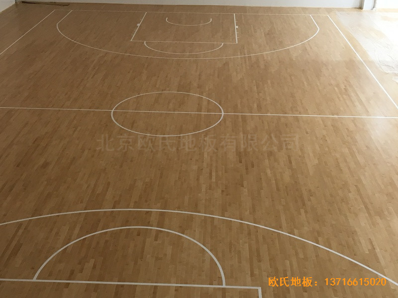 广州金地香山湖篮球馆体育木地板安装案例4