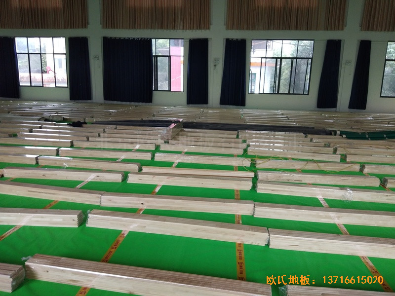 广西龙胜县党校运动馆运动地板施工案例3