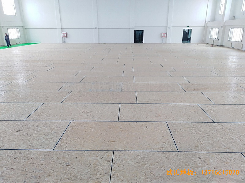 新疆克拉玛依消防大队篮球馆运动木地板施工案例2