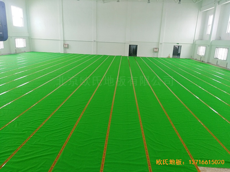 新疆克拉玛依消防大队篮球馆运动木地板施工案例3