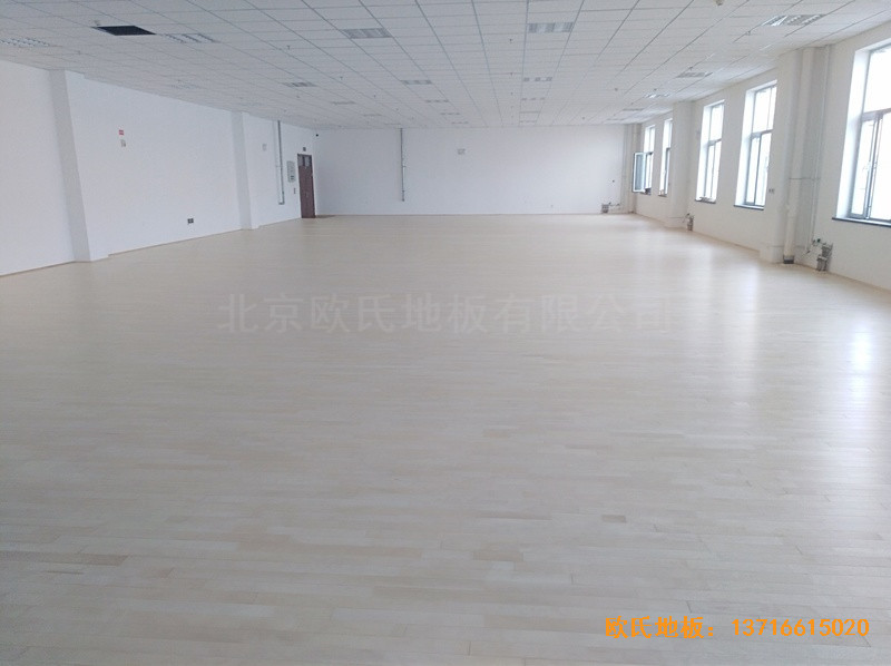 新疆独山子老年活动中心体育木地板铺装案例5