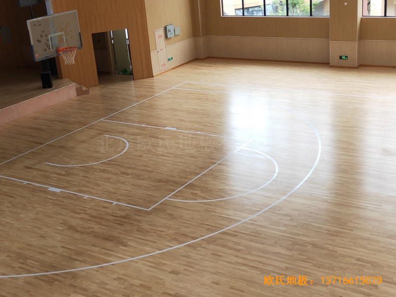 杭州高中启成校区篮球馆体育地板施工案例5