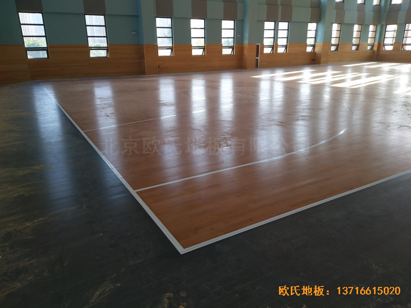 武汉广阜屯小学清江锦城分校篮球馆运动木地板施工案例0