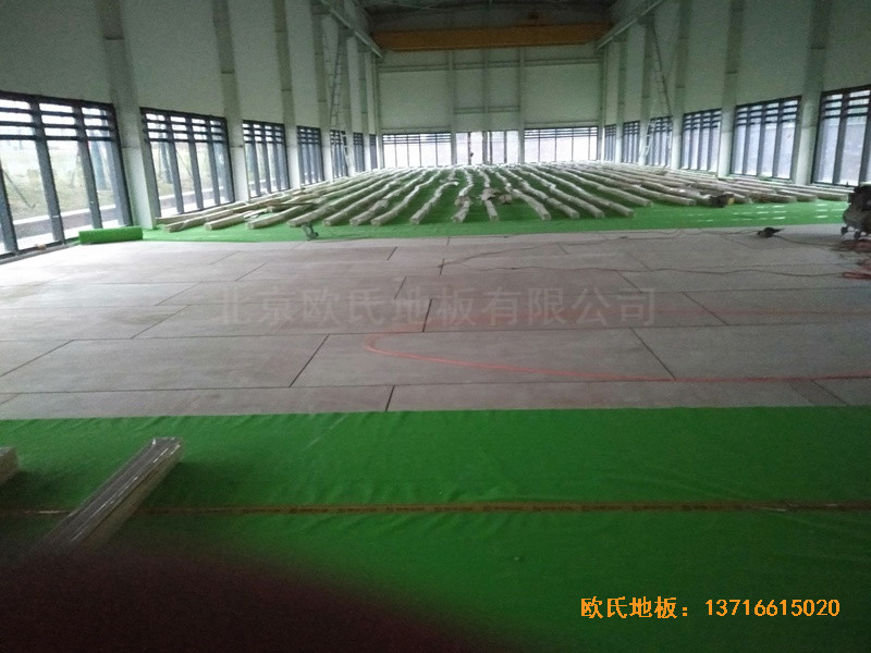 武汉青山区江滩体育馆体育地板铺装案例2