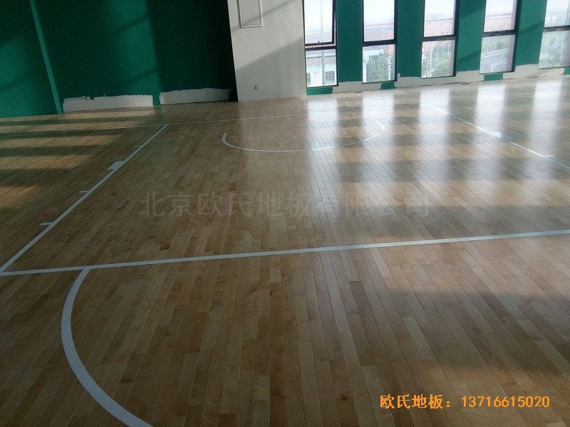 江苏南京汉风公司篮球馆体育地板铺设案例4