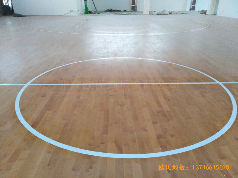 江苏徐州悦城小学篮球馆体育地板铺设案例4