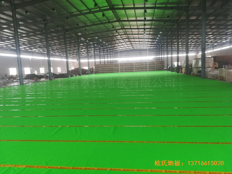 江西宜春袁州区篮球馆体育木地板安装案例2