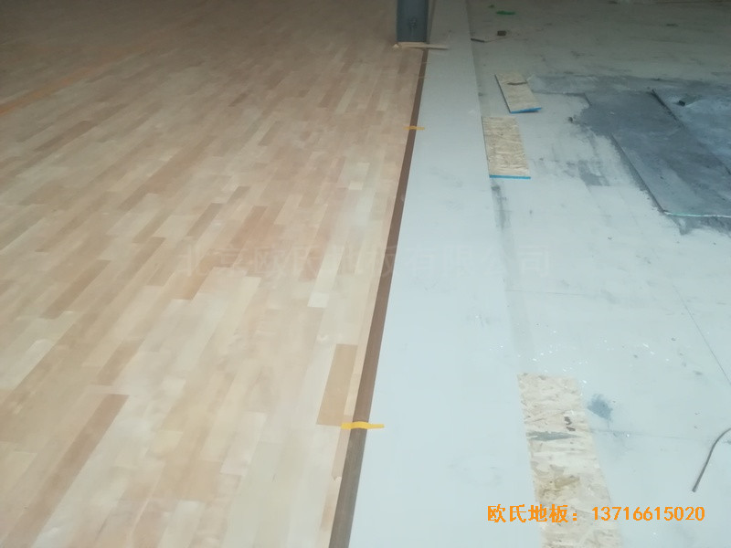 江西宜春袁州区篮球馆体育木地板安装案例3