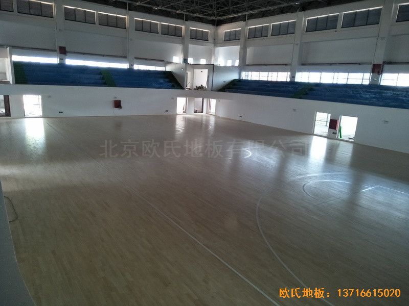 江西赣州天娇中学运动馆体育地板铺装案例0