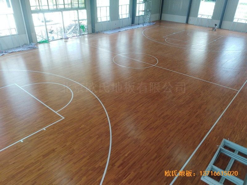 江西鹰潭中级人民法院篮球馆运动木地板铺设案例4
