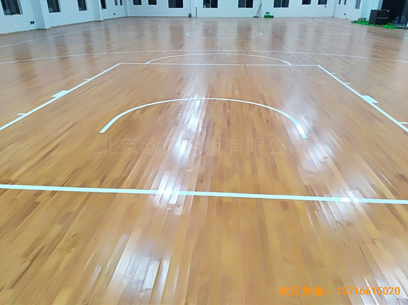 江西鹰潭余江县工业园区篮球馆体育木地板铺设案例4