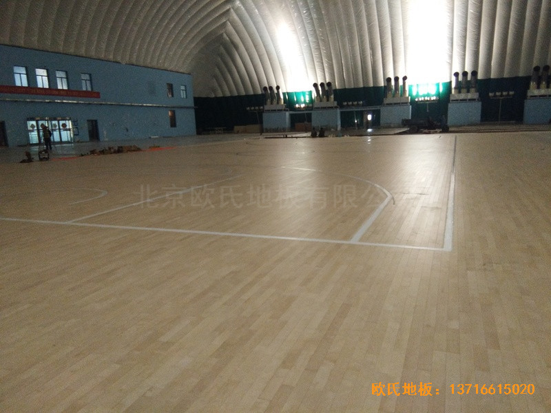 河北华中温泉假日酒店篮球馆运动地板铺设案例4