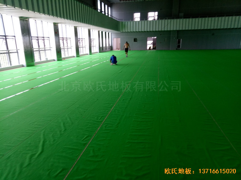 乐清中学篮球馆体育地板安装案例3