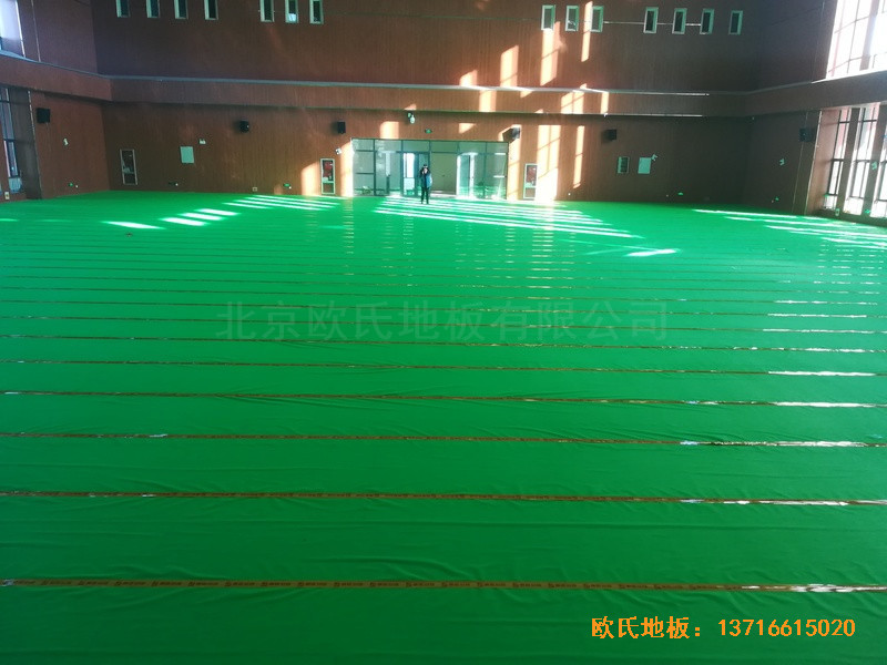 河南较好的中学篮球馆运动地板施工案例2