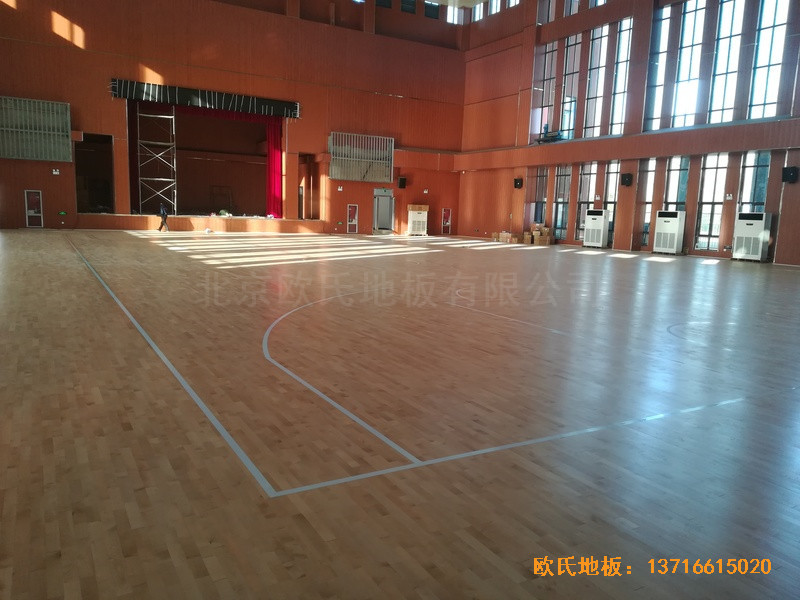 河南较好的中学篮球馆运动地板施工案例5