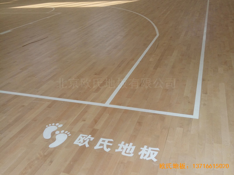 洛阳伊水小学篮球馆运动地板施工案例4