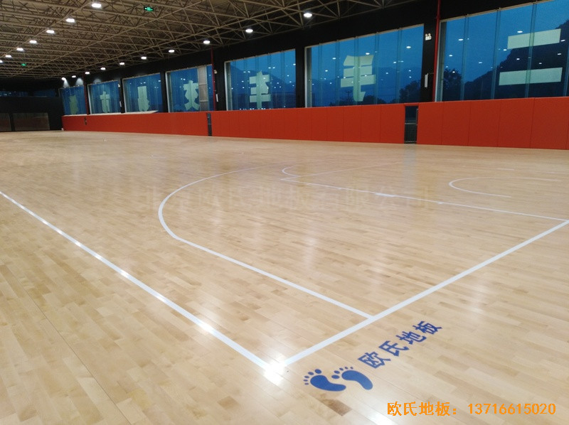 浙江临海WeArena篮球馆体育地板铺设案例5