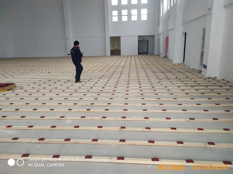 浙江宁波热电公司篮球馆运动木地板铺装案例1