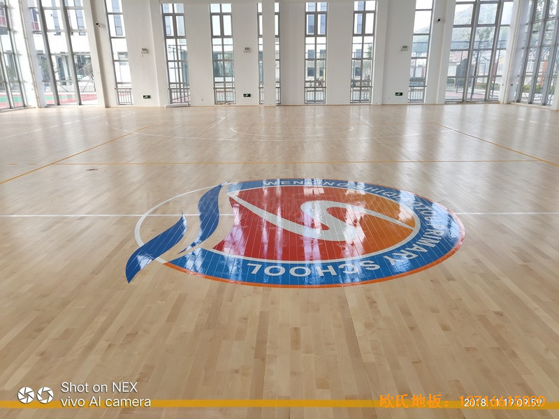 浙江温岭石桥头中心小学篮球馆运动木地板铺装案例5
