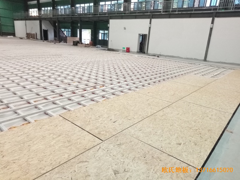 海南三亚619项目训练馆体育木地板铺装案例2