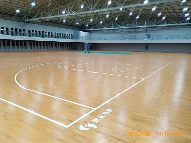 湖南湘潭电力局羽毛球馆运动木地板铺设案例4