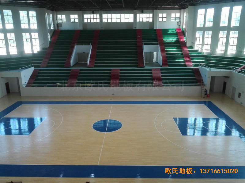 湖南益阳第十六中学体育馆体育木地板安装案例4