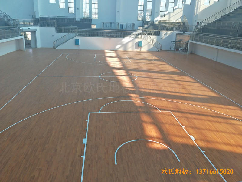 湖南辰溪实验学校篮球馆运动木地板铺设案例5