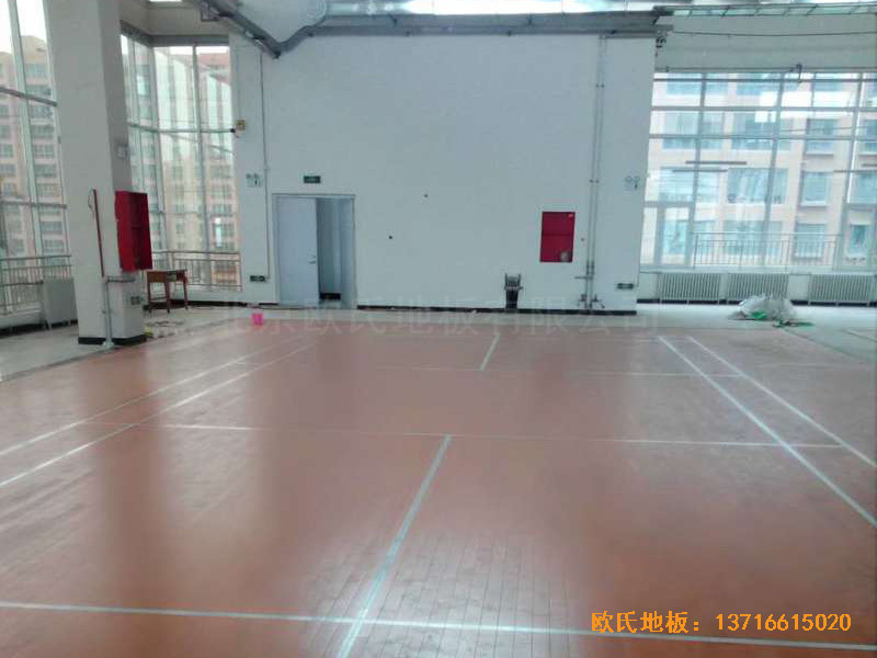 甘肃天水清水县农业学院篮球馆体育地板铺设案例0