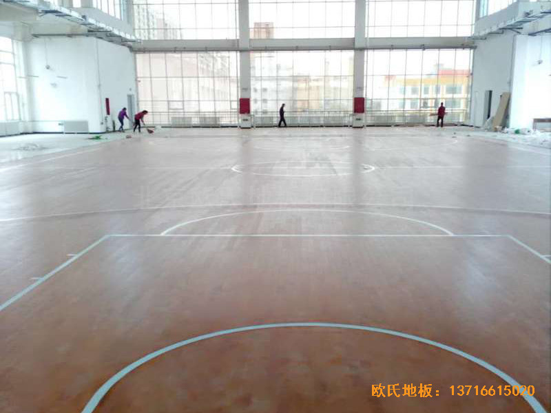 甘肃天水清水县农业学院篮球馆体育地板铺设案例5