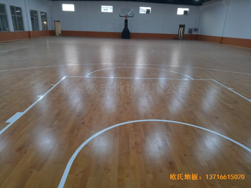 盐城大丰区篮球馆运动木地板安装案例0