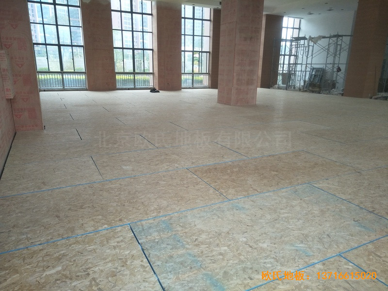 福建泉州海关桥南运动场体育木地板铺设案例2