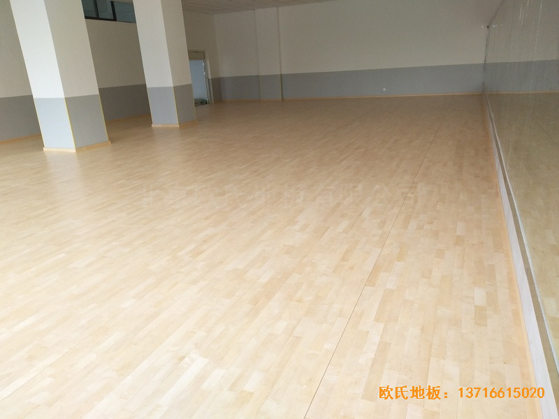 云南怒江职教中心运动馆体育地板铺装案例4