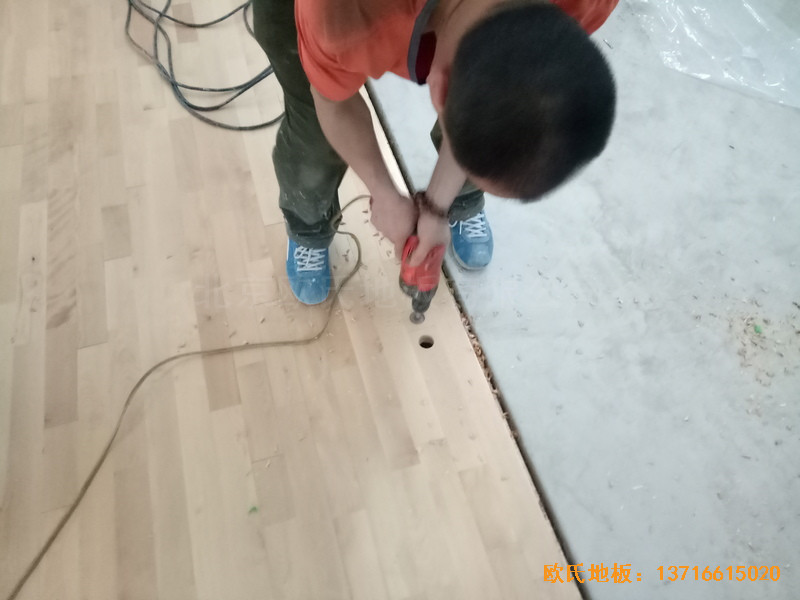 郑州枣庄热力分公司体育馆运动地板安装案例3