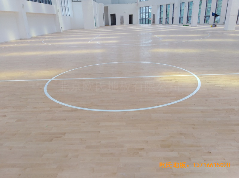 重庆重光小学篮球馆运动木地板安装案例5