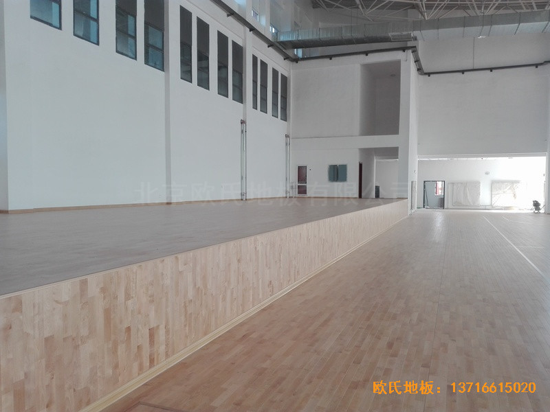 银川北塔中学篮球馆体育地板铺设案例3