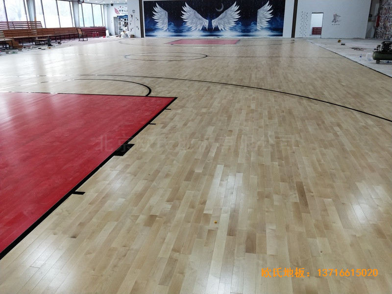 长春CBD汽车生活馆篮球馆体育地板铺装案例5