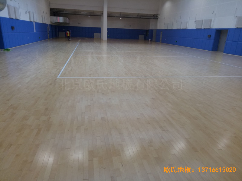 长春十一高中北湖学校体育馆运动地板铺设案例4
