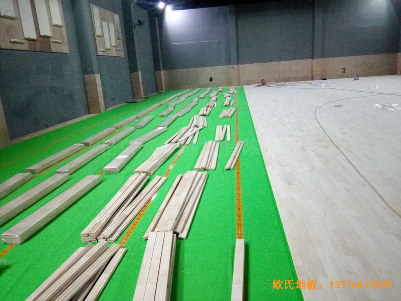 上海松江区kc篮球公园体育地板施工案例1